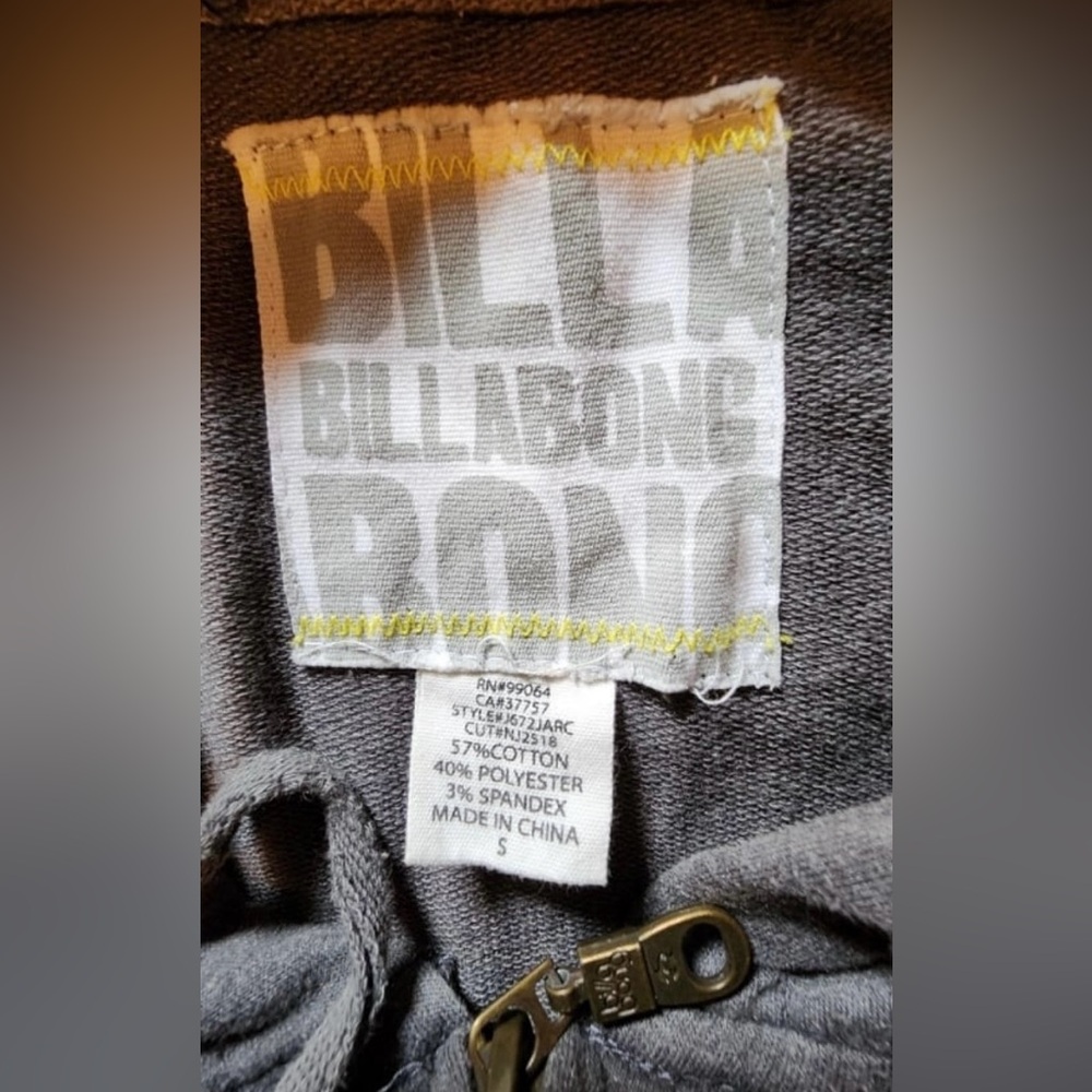 BILLABONG ~ Embroidered Zip Up Hoodie Jacket ~ Surfer - Skater - EUC ~ - Picture 2 of 4
